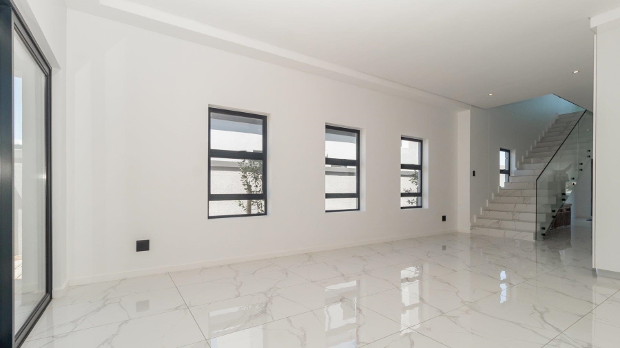 3 Bedroom Property for Sale in Sandown Western Cape